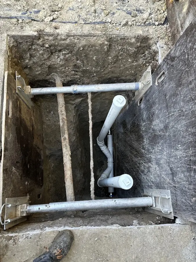 Experienced plumber completing Drain Cleaning work in Wauconda